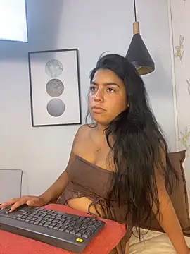Laia_white 现场XXX聊天