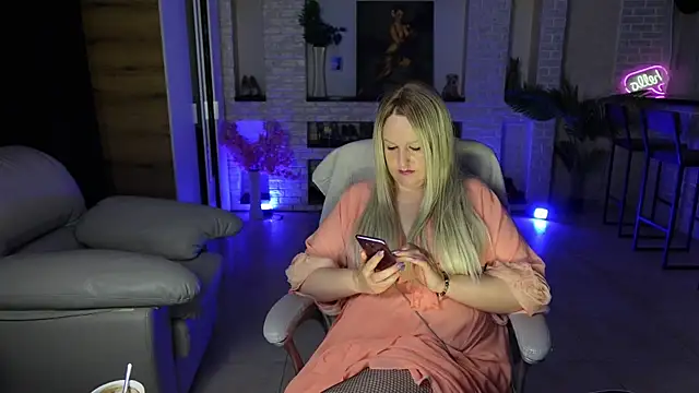 MariemLui Chat XXX live