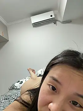 NiNa5203 即時 XXX 聊天