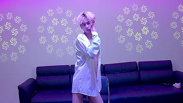 Gayboy-000001 webkamerás műsora
