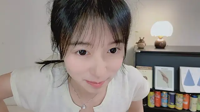 Onechestnut live XXX chat