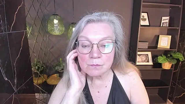 NataliMellow's Live XXX Chat