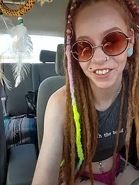 LucidLucy's Webcam Show