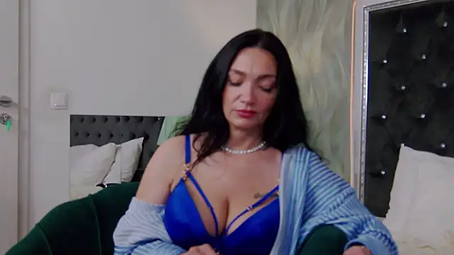 GraceMontclaire's Live XXX Chat