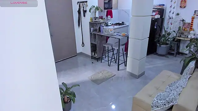 LadyNahir 现场XXX聊天