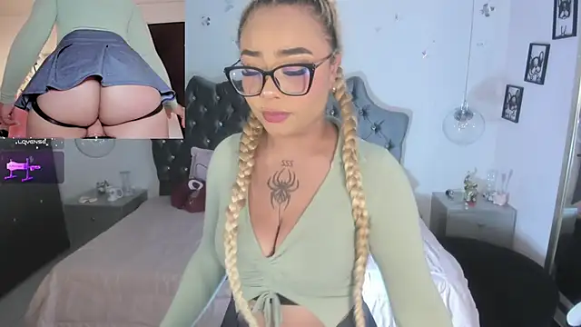 conny__curly's Live XXX Chat