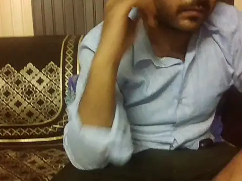 lucknowguy webkamerás műsora
