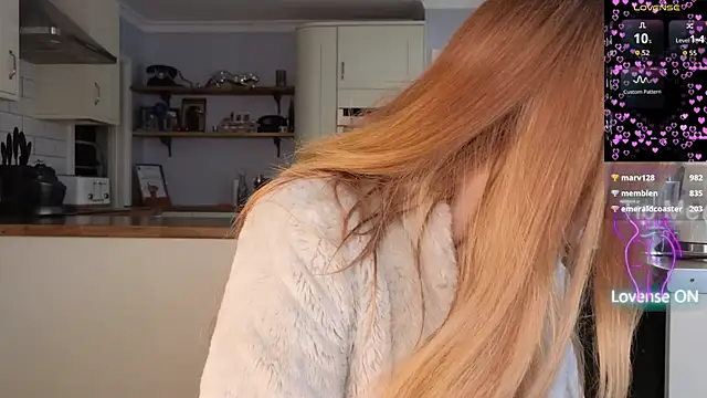 stripmequick's Live XXX Chat