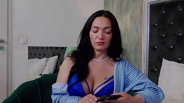 GraceMontclaire Adlı Modelin Canlı XXX Sohbeti