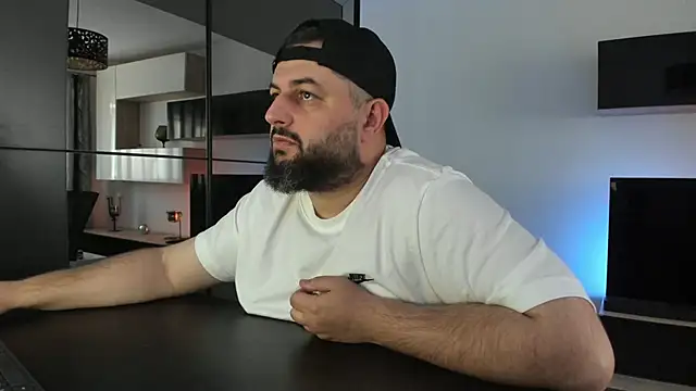 DravenPeak Chat XXX live