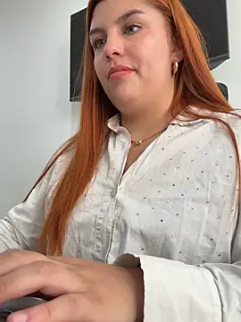 Chat XXX en directo de Fieryfenixx