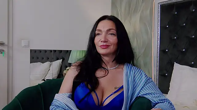 GraceMontclaire live XXX chat