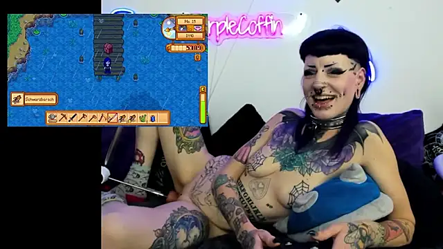 Purple_Coffin666 élő XXX-chatje