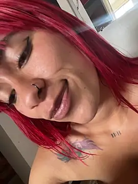 Chat +18 de monserrat_towers ao vivo