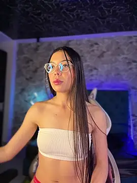 Emiily_Rouse Chat XXX in diretta