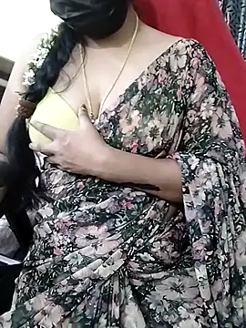sravyasexyy Show Webcam
