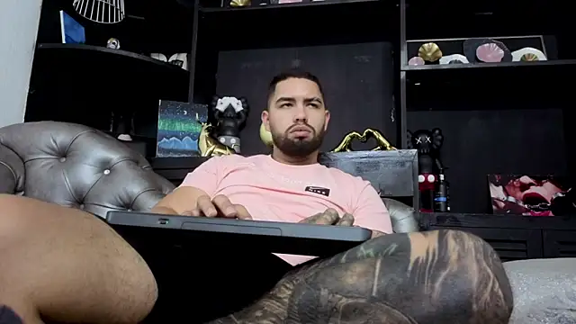 matteosantos Show in webcam