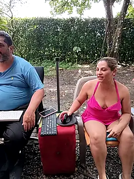hotandfierylatinos2023 Adlı Modelin Web Kamerası Şovu