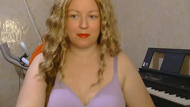 Badgirl070 webcam show