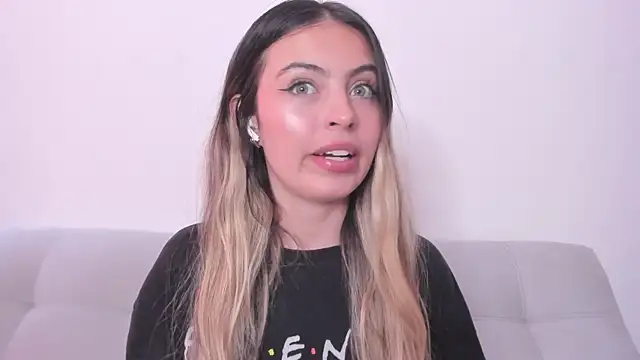 XXX chat uživo modela Fernanda_aaaa