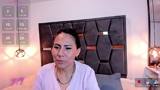 XXX chat uživo modela Keyla_Brunette_