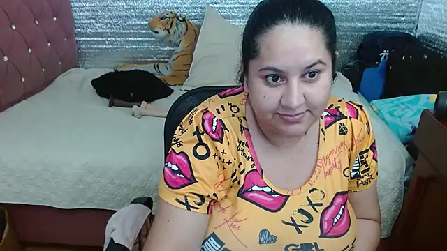 Chat XXX en directo de EMILY-NESSA