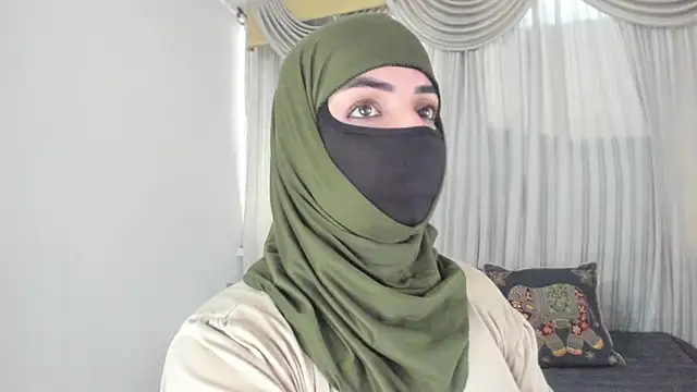 Uzra_hayed's Live XXX Chat