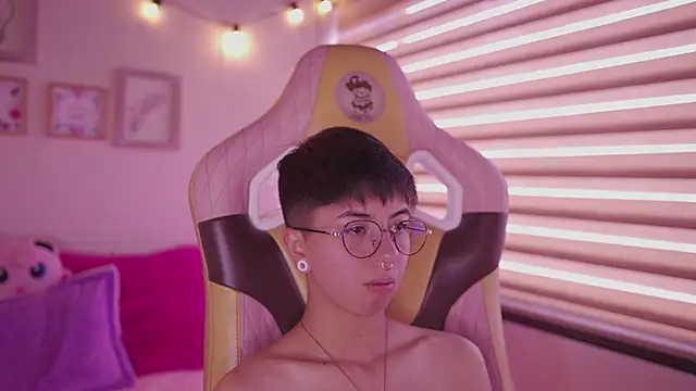 tommy_blue 라이브 XXX 채팅