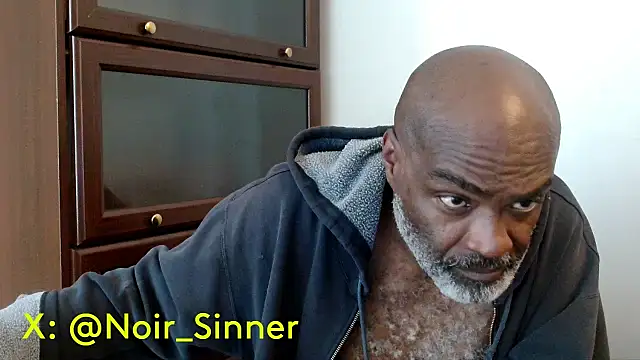 sinnernoir Adlı Modelin Canlı XXX Sohbeti