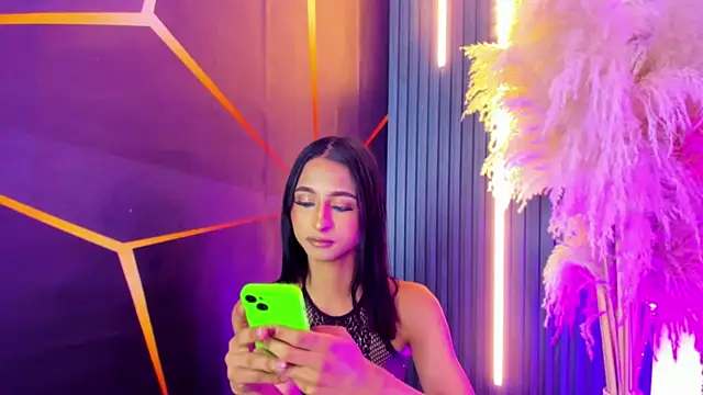 Miss_Isa_n Webbikameraesitys