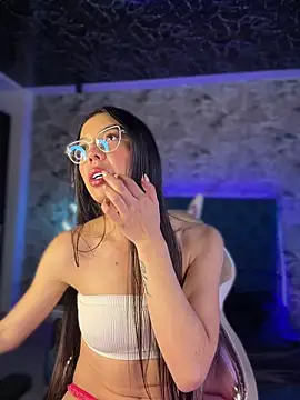 Chat +18 de Emiily_Rouse ao vivo