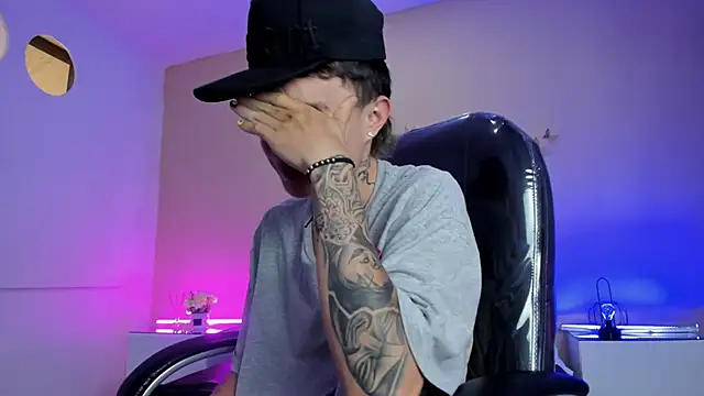 Nascary_Fox Chat XXX live