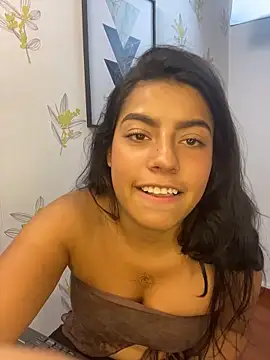 Laia_white – Naživo XXX chat