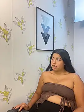 Chat XXX en directo de Laia_white