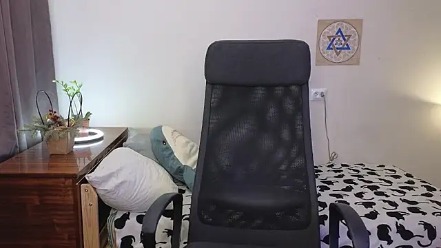 arlekincrop's Webcam Show