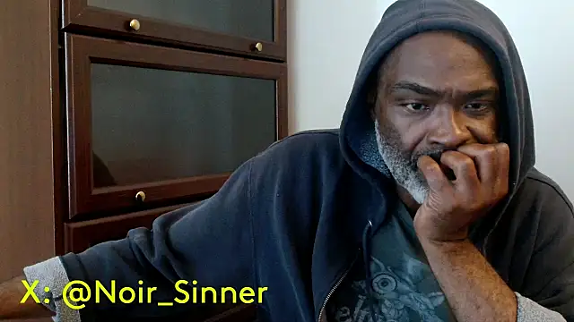 Živý XXX chat sinnernoir