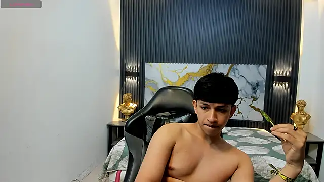 AdrianFranko Pertunjukan Webcam