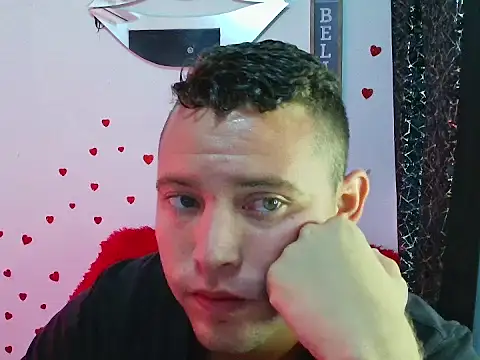 sven_fox723 Show Webcam