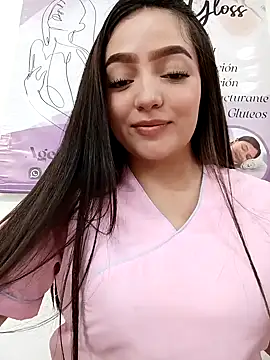 JUANITA-ROJAS' Live XXX Chat