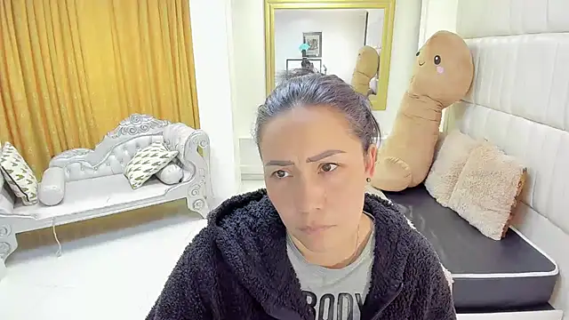 Chat +18 de gaby_trent ao vivo