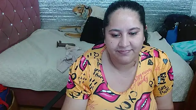 Chat +18 de EMILY-NESSA ao vivo