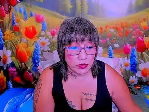 indianroxy 现场XXX聊天