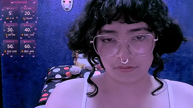 دردشة NinaYellow الجنسية المباشرة