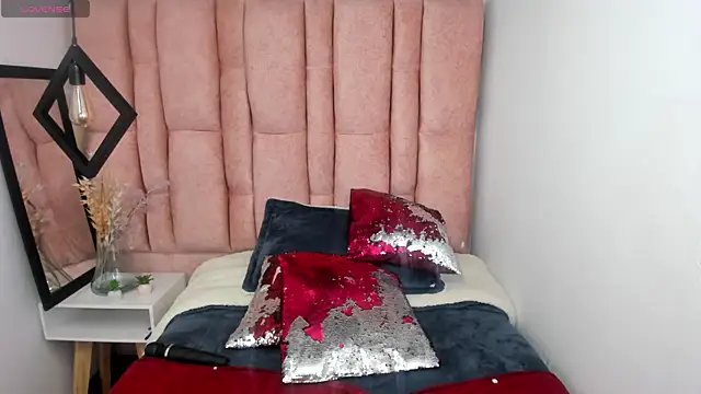 Issa_Milf__ – Naživo XXX chat