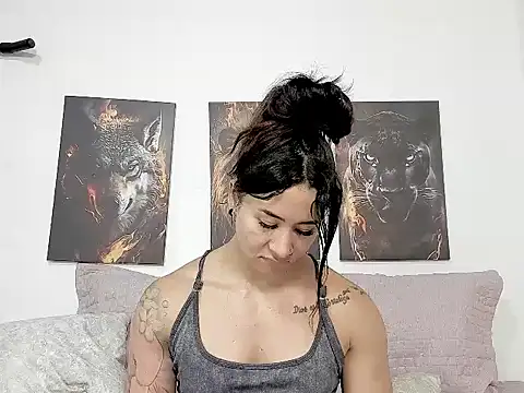 AngelMartinss লাইভ XXX চ্যাট
