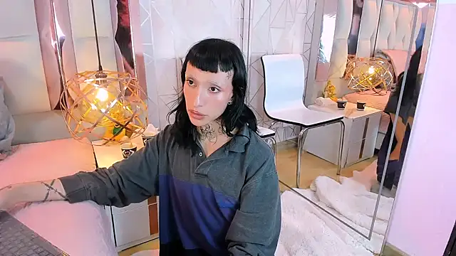 MadisonWood01のウェブカメラショー