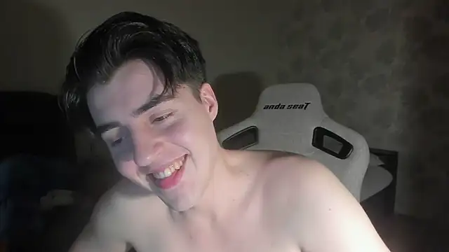 Knuckles17 Webcam show
