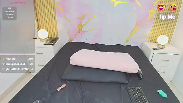 AprillRoss' Live XXX Chat