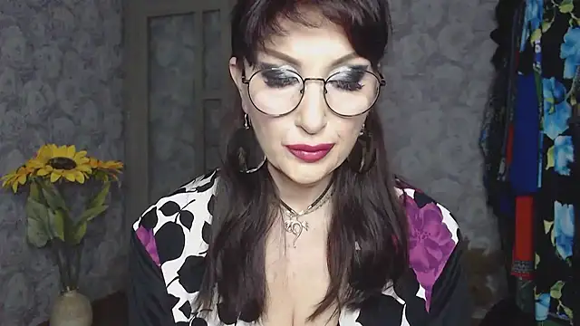 Aziza1's Webcam Show