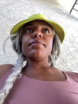 Chat XXX ao vivo de BuyMyFatAss